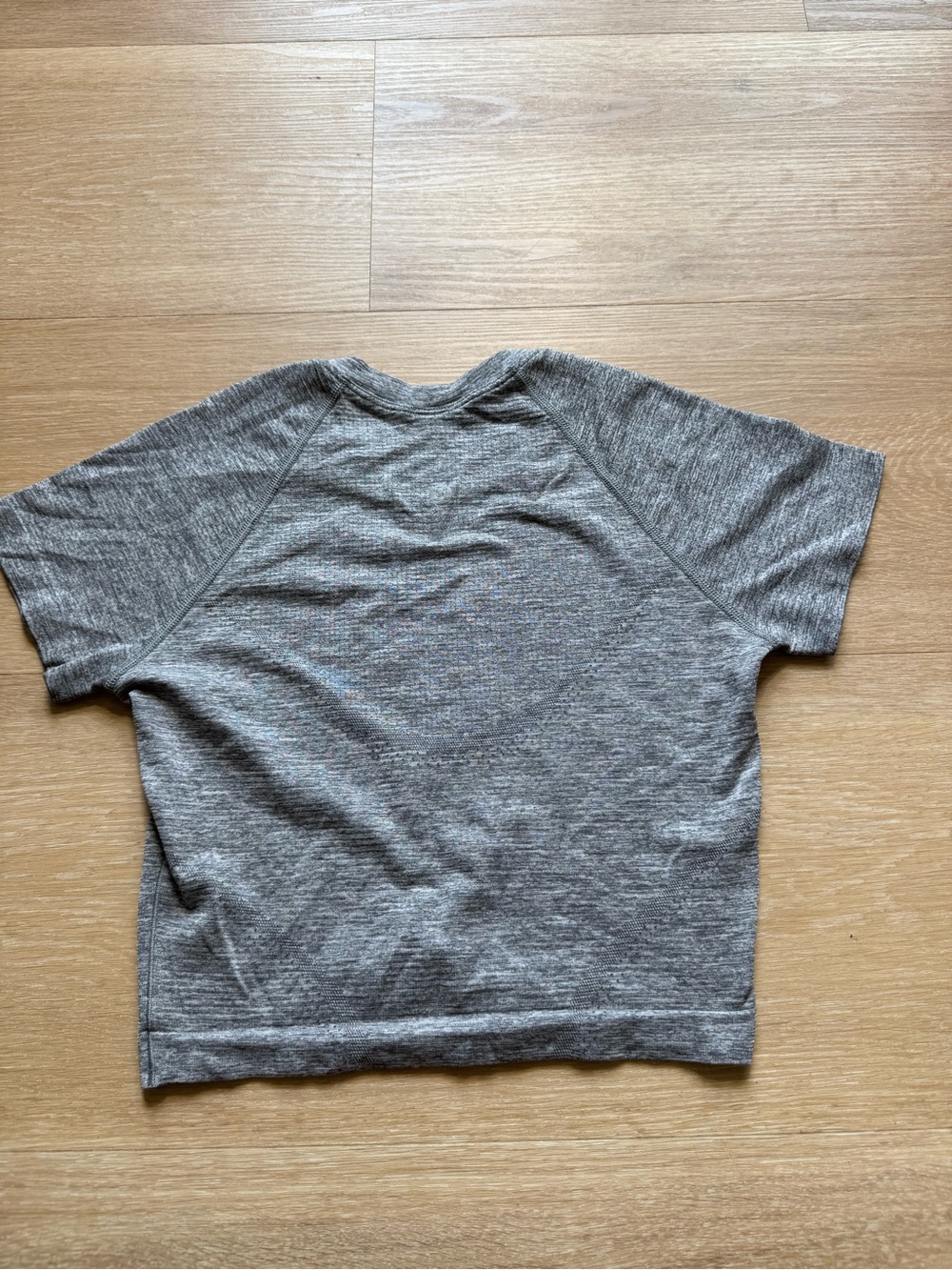 lululemon athletica Heather Grey Crop Tee